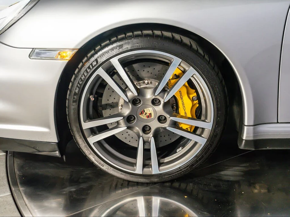 2011 Porsche 997 Turbo - Image 18 of 31