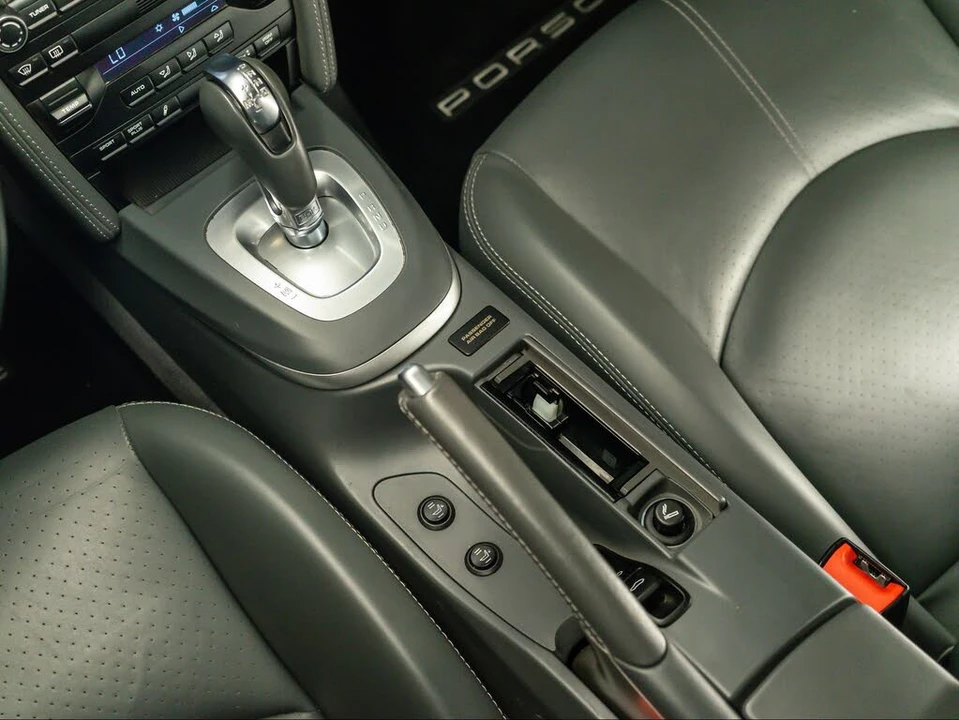 2011 Porsche 997 Turbo - Image 27 of 31