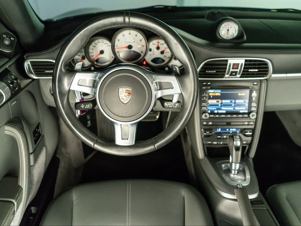 2011 Porsche 997 Turbo - Image 22 of 31