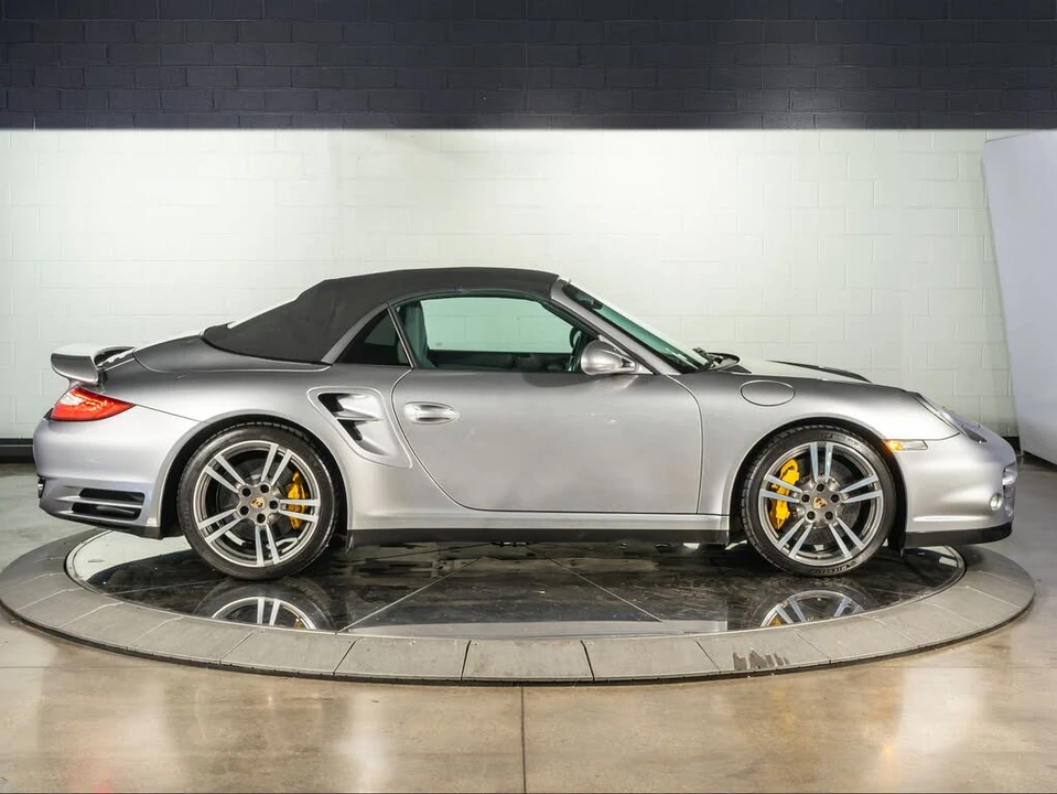 2011 Porsche 997 Turbo - Image 8 of 31