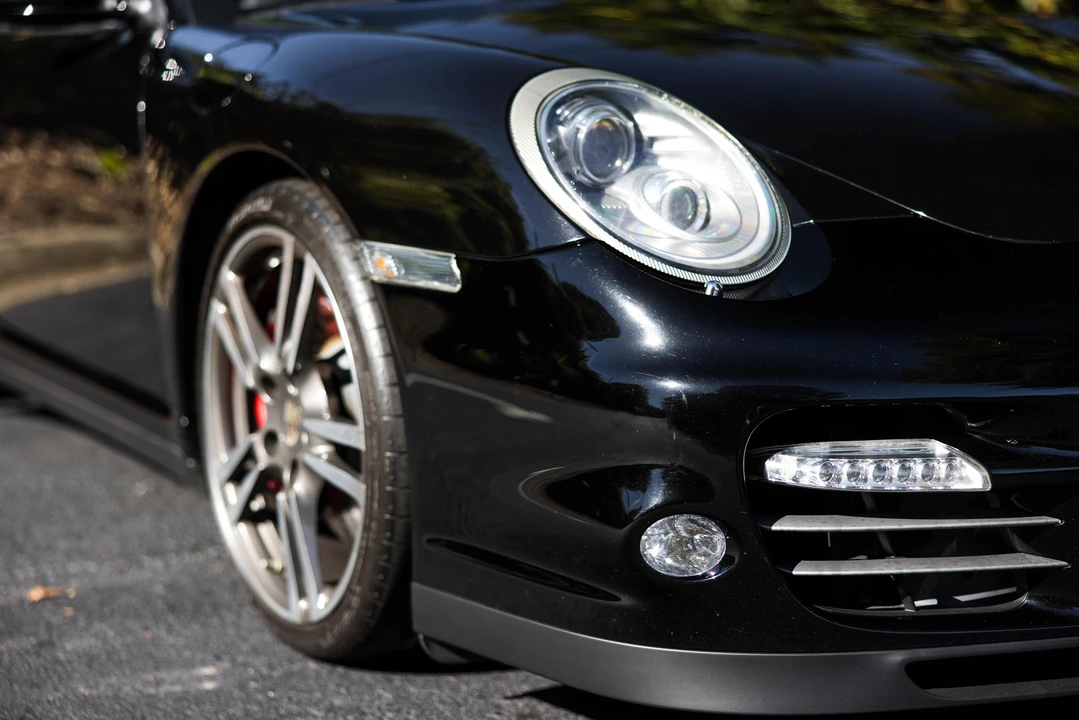 2011 Porsche 997 Turbo - Image 21 of 31