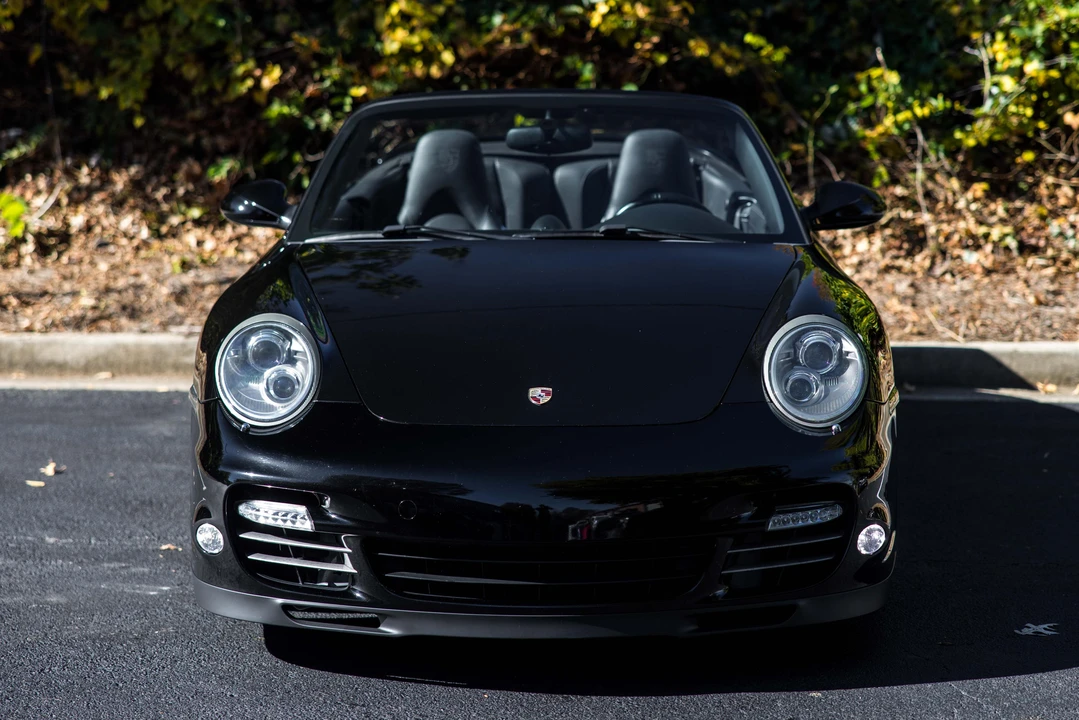 2011 Porsche 997 Turbo - Image 6 of 31