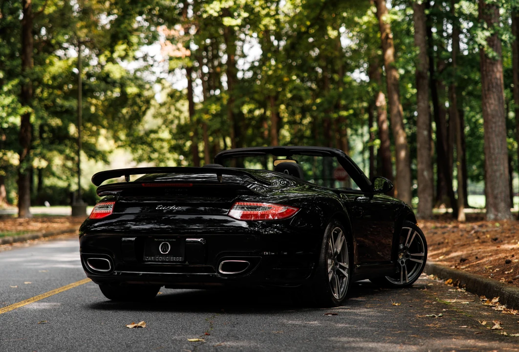 2011 Porsche 997 Turbo - Image 10 of 31