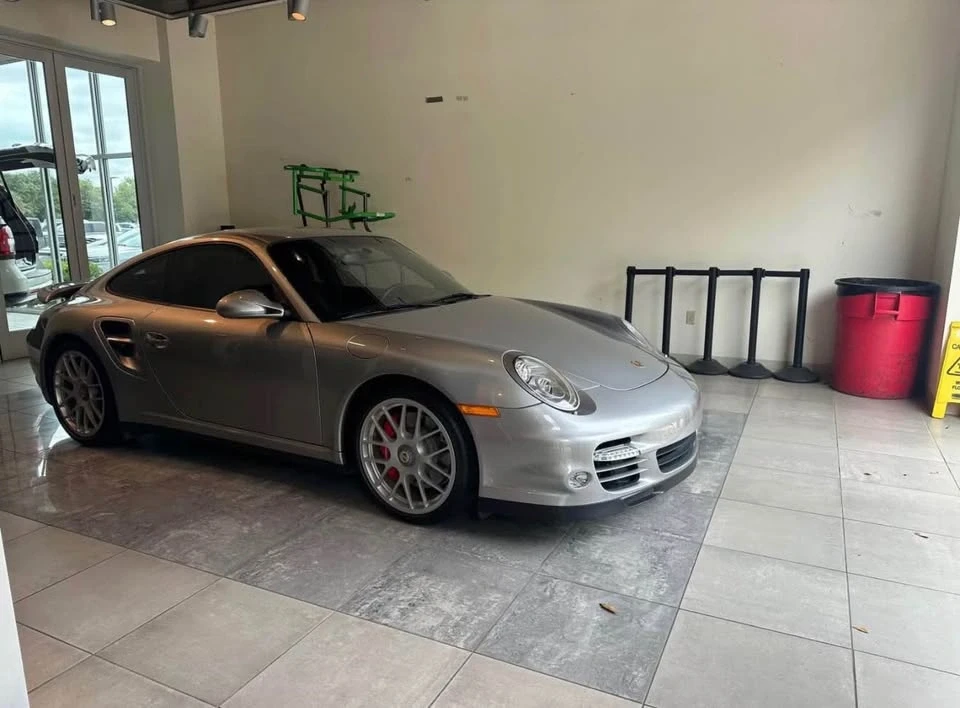 2011 Porsche 997 Turbo - Image 3 of 20
