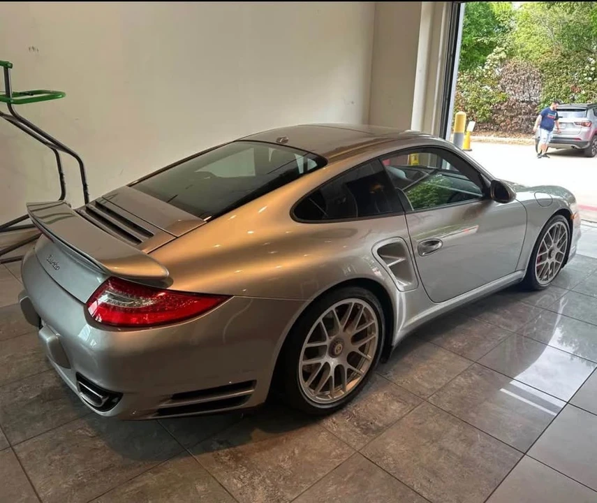2011 Porsche 997 Turbo - Image 7 of 20