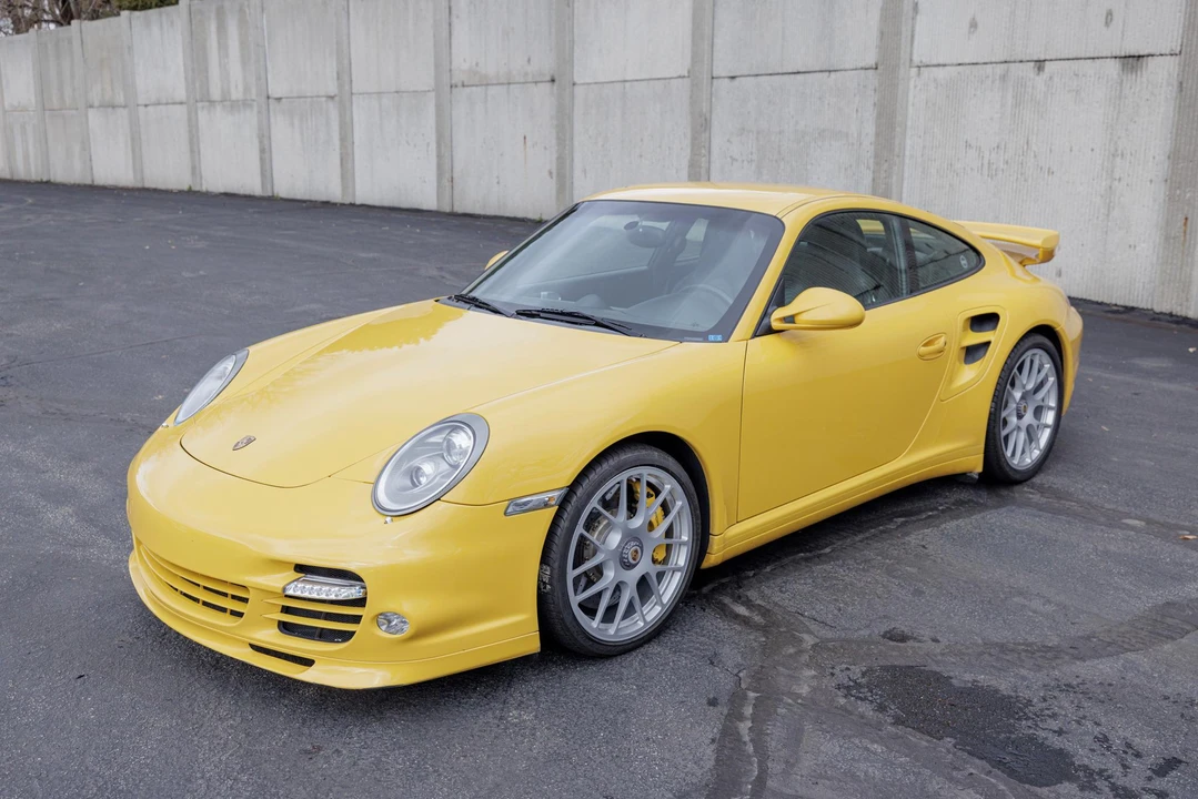 2011 Porsche 997 Turbo - Image 8 of 31