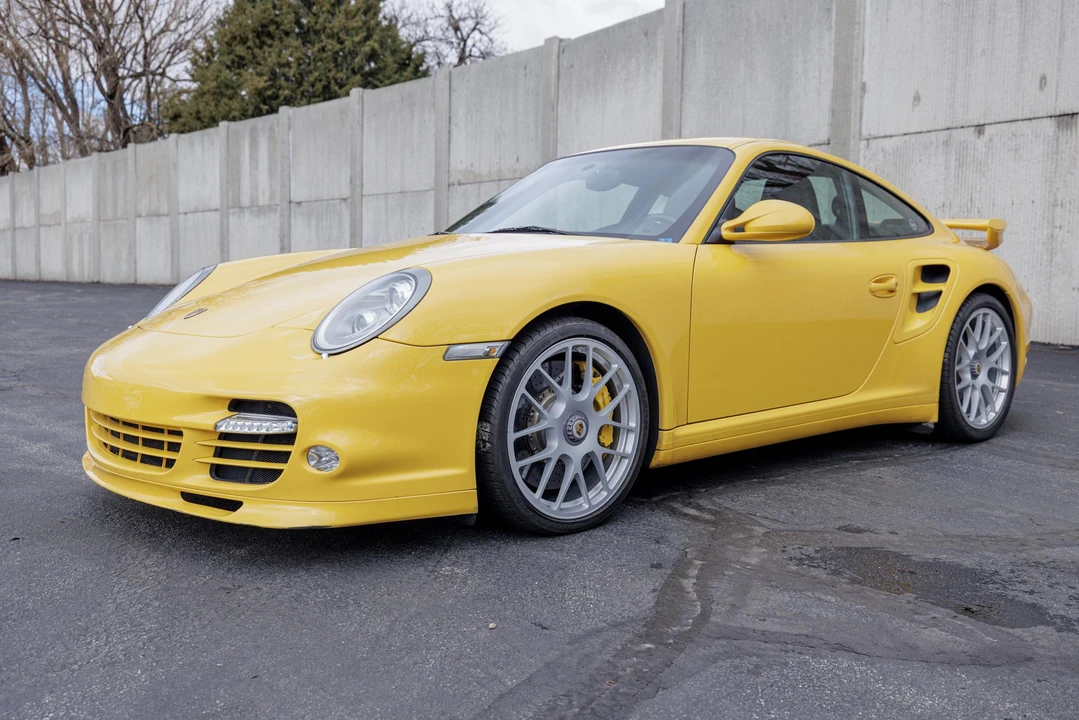 2011 Porsche 997 Turbo - Image 14 of 31