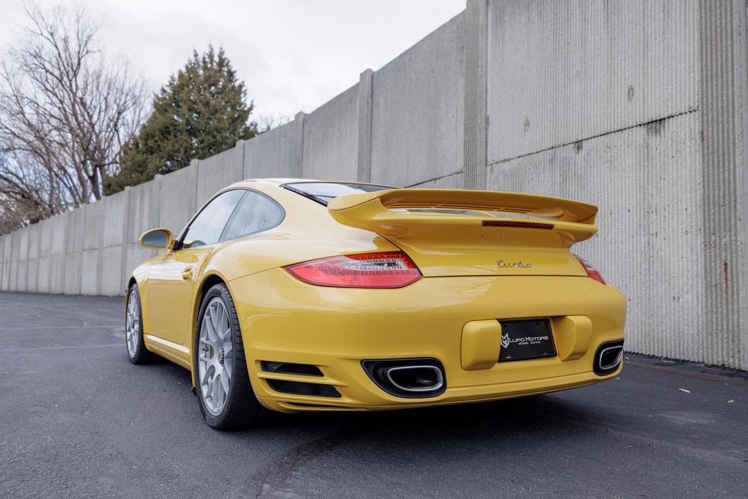 2011 Porsche 997 Turbo - Image 27 of 31