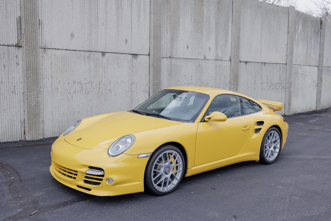 2011 Porsche 997 Turbo - Image 9 of 31