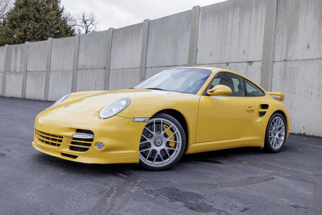 2011 Porsche 997 Turbo - Image 12 of 31