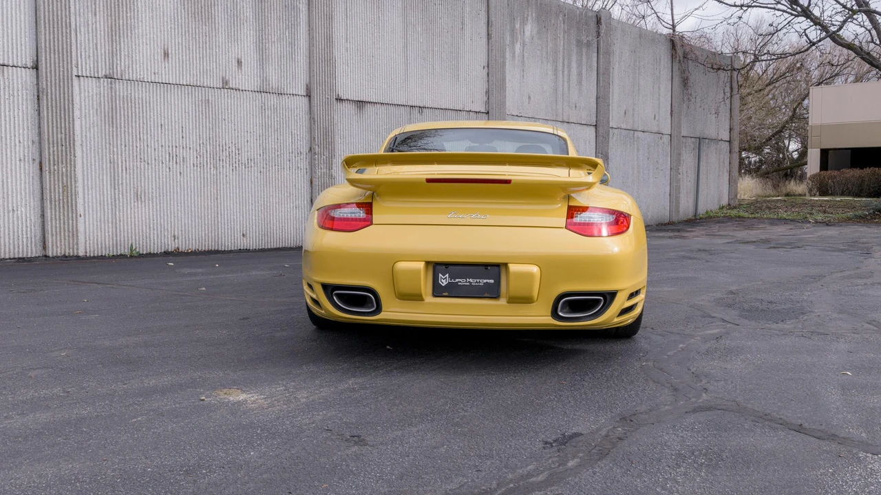 2011 Porsche 997 Turbo - Image 30 of 31