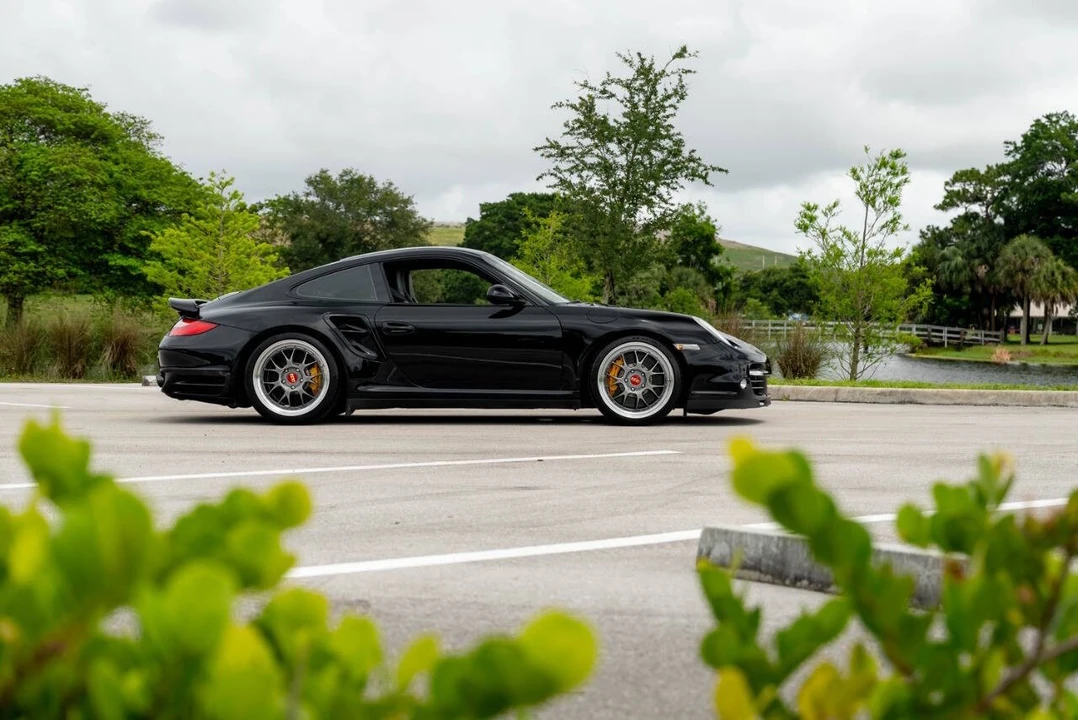 2011 Porsche 997 Turbo S - Image 10 of 31