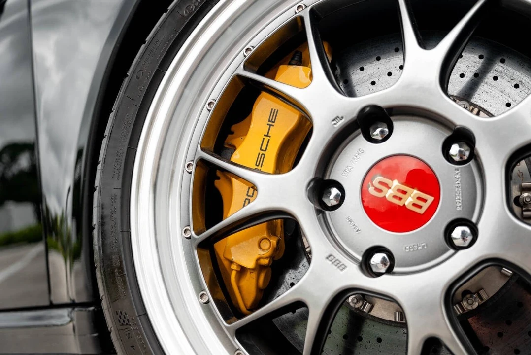 2011 Porsche 997 Turbo S - Image 24 of 31
