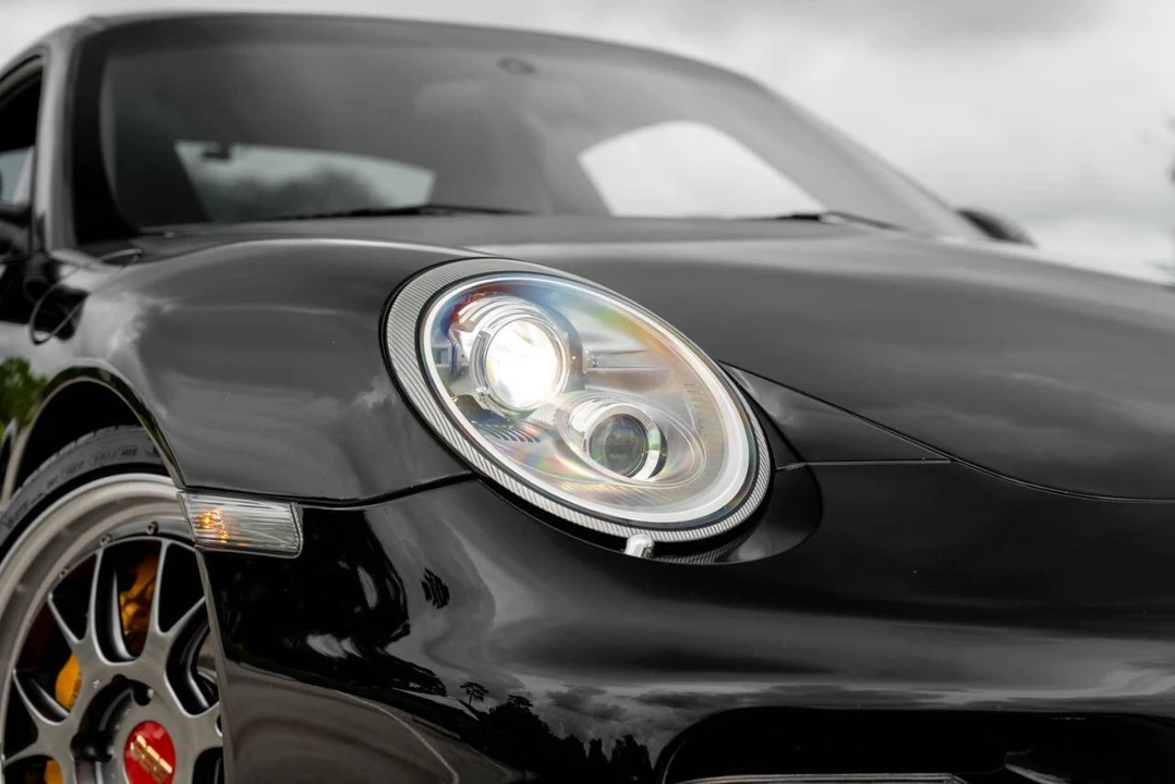 2011 Porsche 997 Turbo S - Image 18 of 31