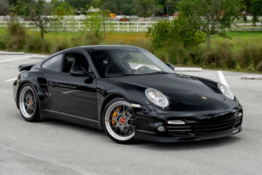 2011 Porsche 997 Turbo S - Image 12 of 31