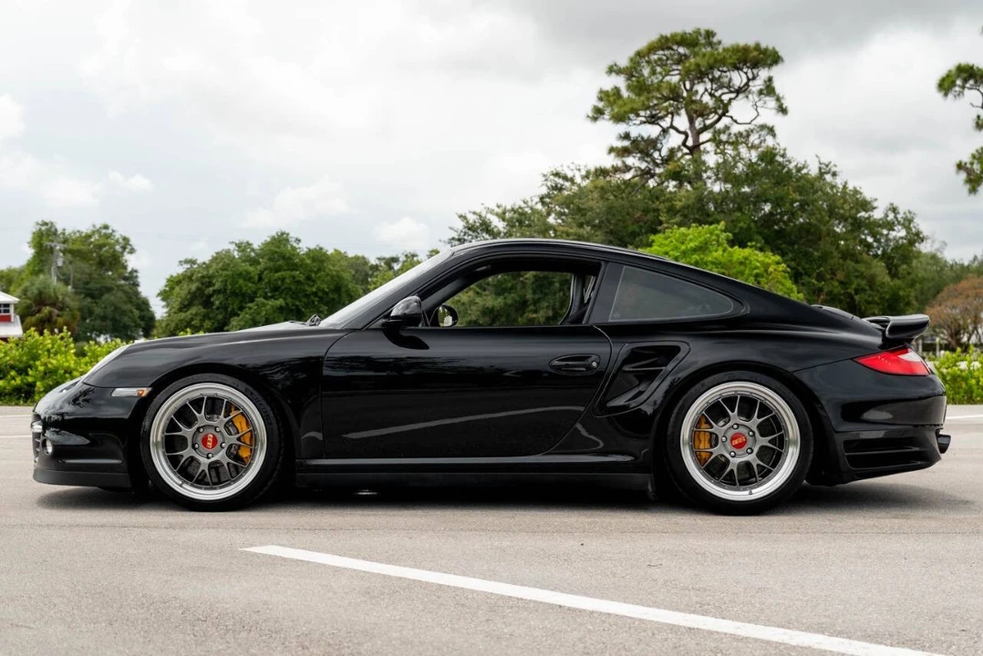 2011 Porsche 997 Turbo S - Image 5 of 31