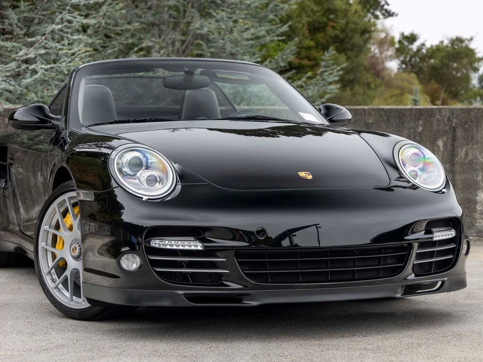 2011 Porsche 997 Turbo S - Image 9 of 31