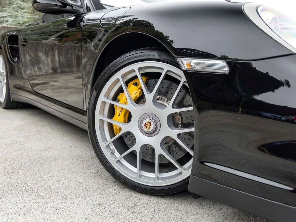 2011 Porsche 997 Turbo S - Image 14 of 31