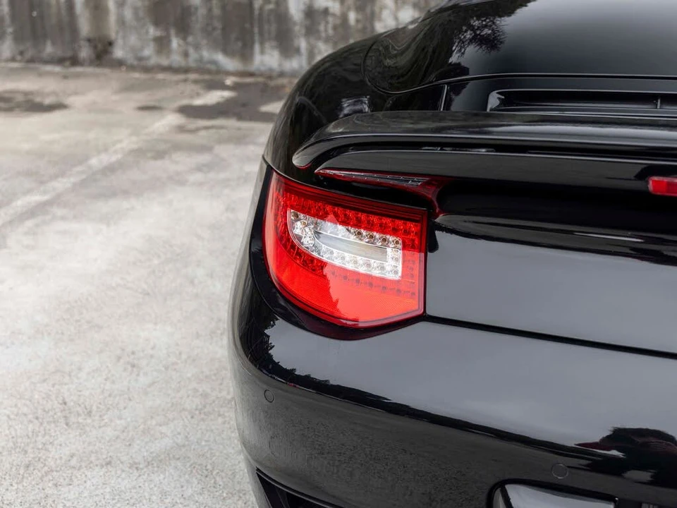 2011 Porsche 997 Turbo S - Image 25 of 31