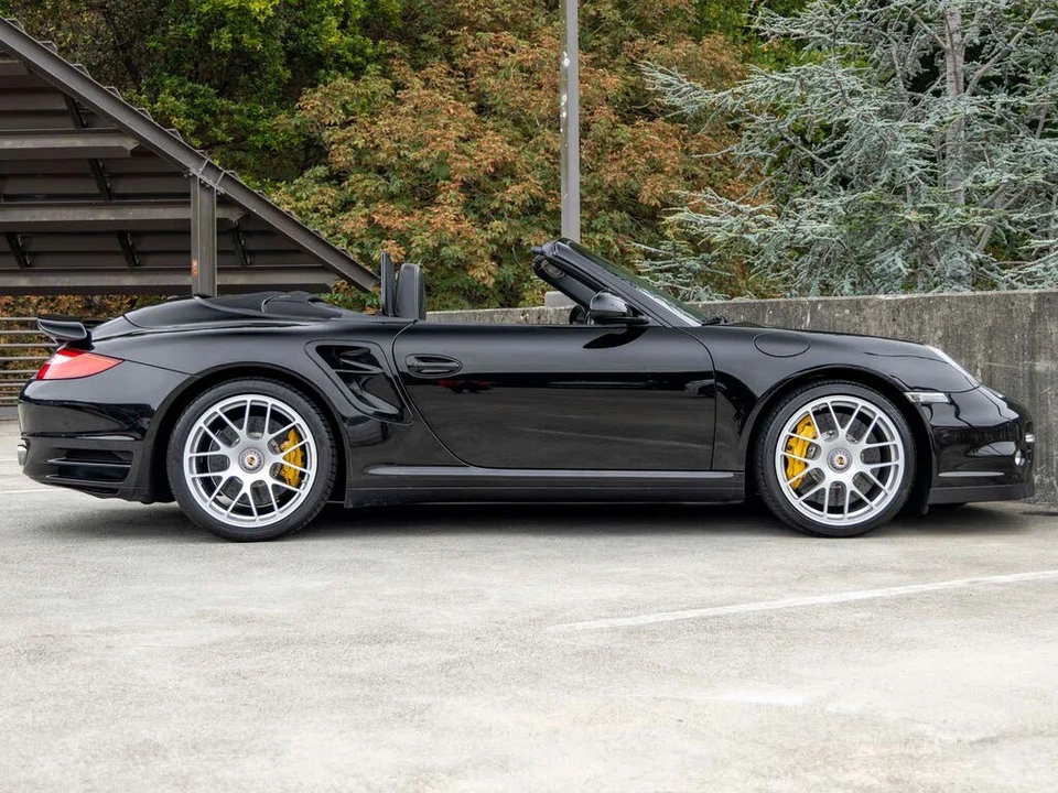 2011 Porsche 997 Turbo S - Image 12 of 31