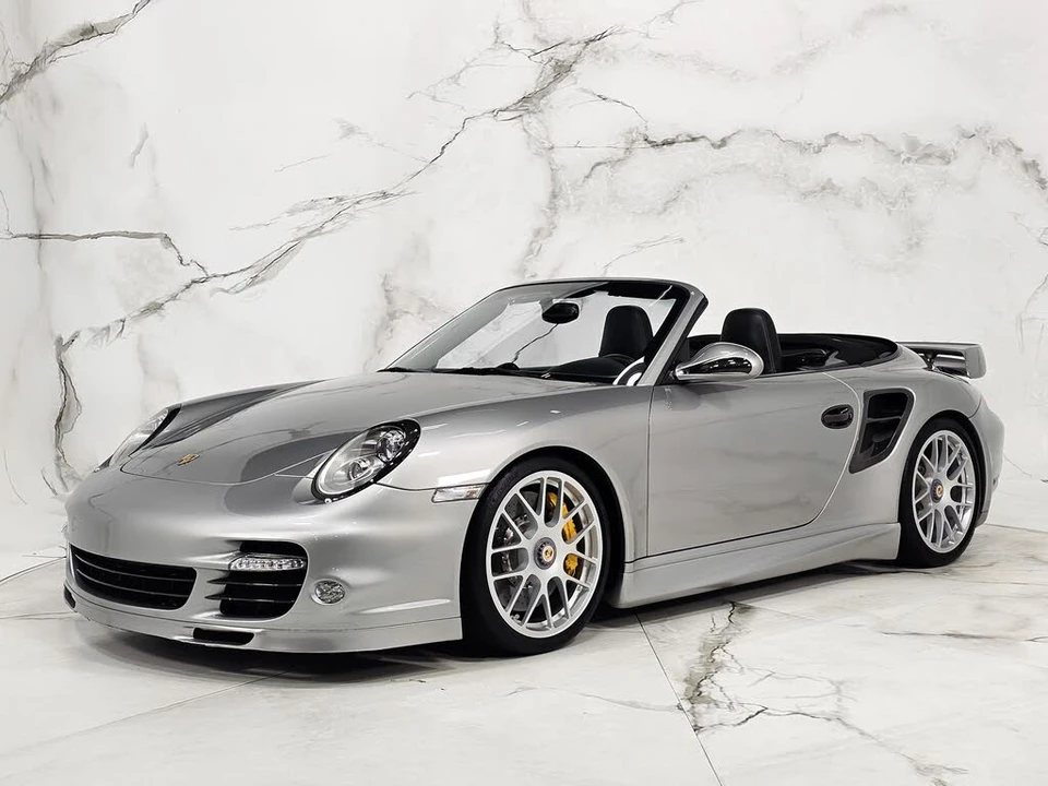 2011 Porsche 997 Turbo S - Image 12 of 31