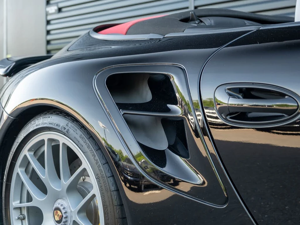 2011 Porsche 997 Turbo S - Image 19 of 31