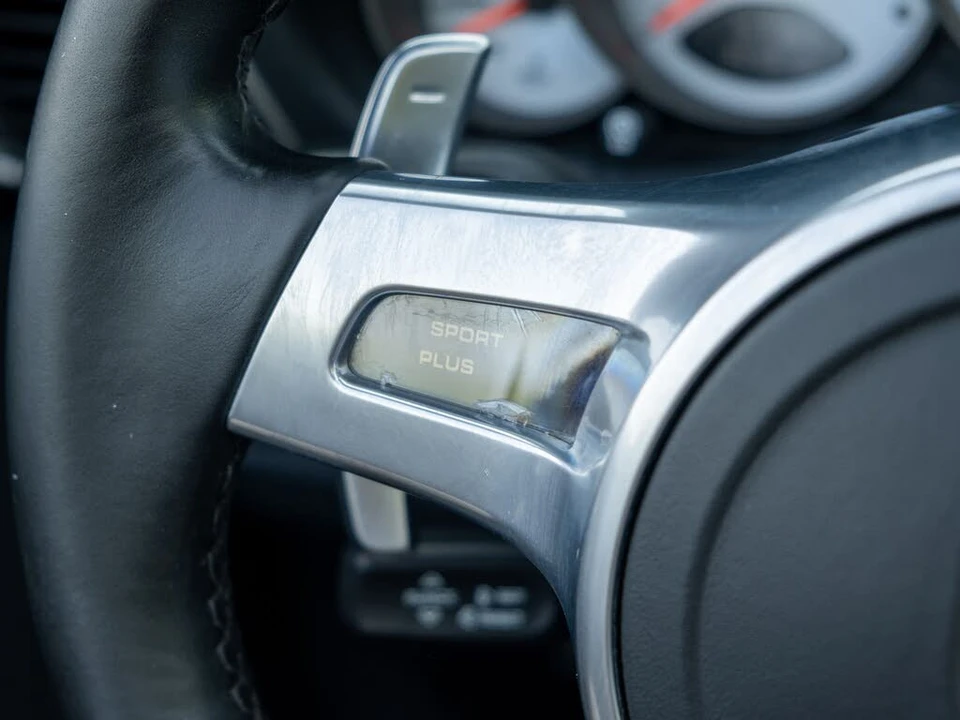 2011 Porsche 997 Turbo S - Image 25 of 31