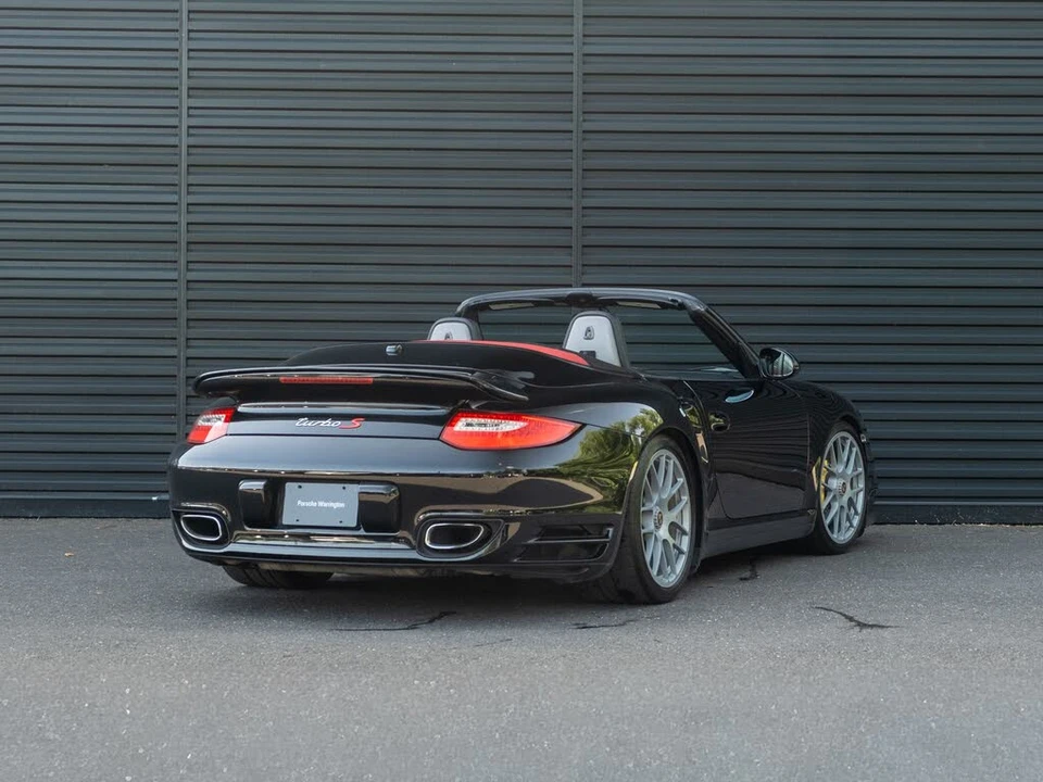 2011 Porsche 997 Turbo S - Image 8 of 31