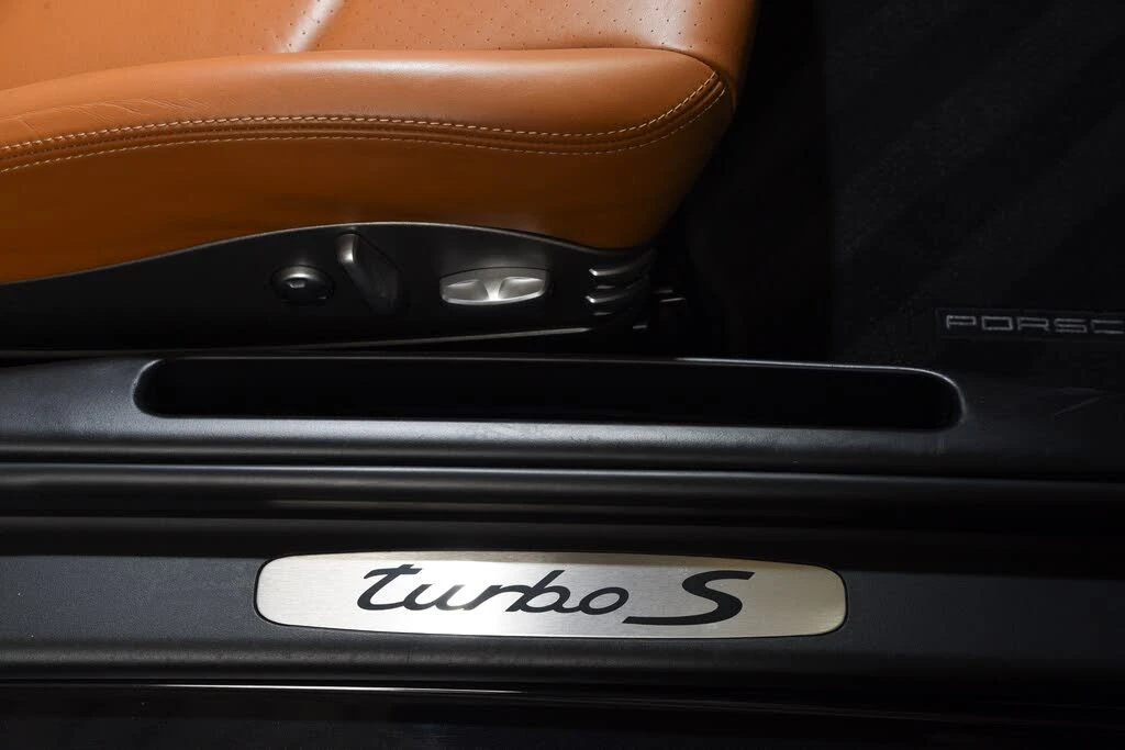 2011 Porsche 997 Turbo S - Image 19 of 31