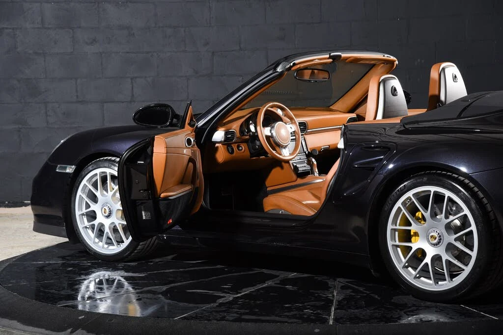 2011 Porsche 997 Turbo S - Image 14 of 31