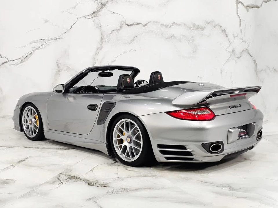 2011 Porsche 997 Turbo S - Image 14 of 31