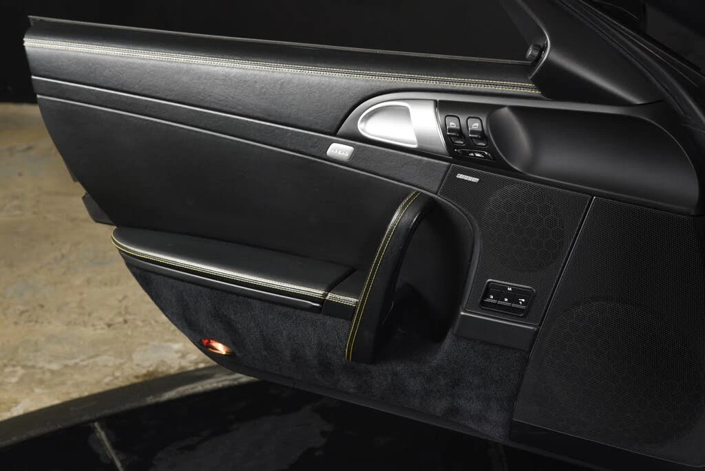 2011 Porsche 997 Turbo S - Image 14 of 31