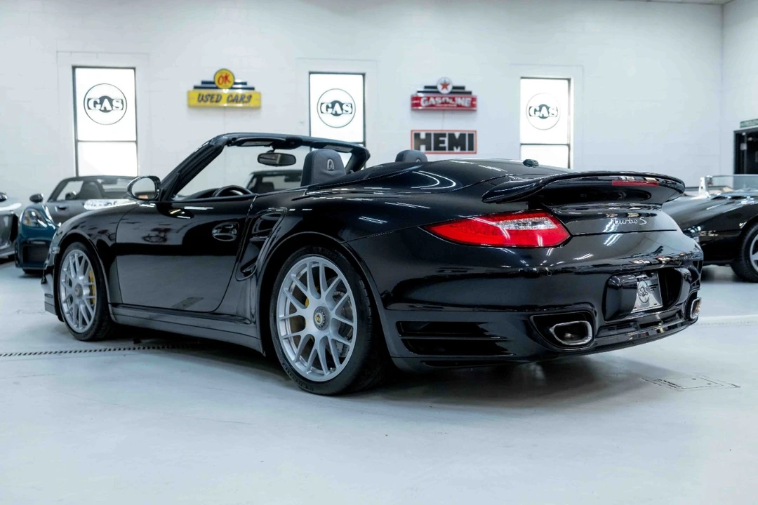 2011 Porsche 997 Turbo S - Image 10 of 31