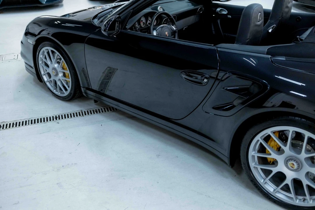 2011 Porsche 997 Turbo S - Image 30 of 31