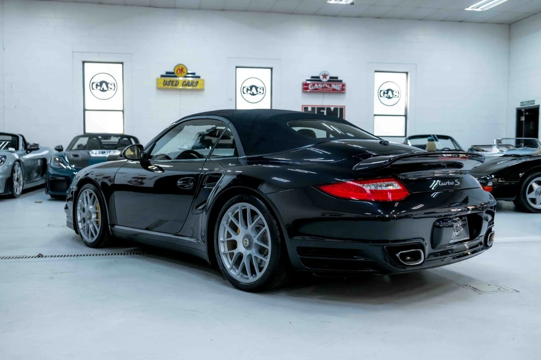 2011 Porsche 997 Turbo S - Image 13 of 31