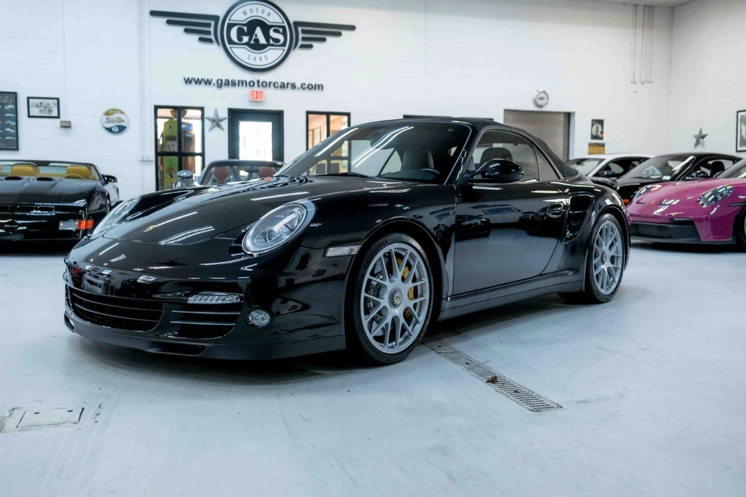 2011 Porsche 997 Turbo S - Image 14 of 31