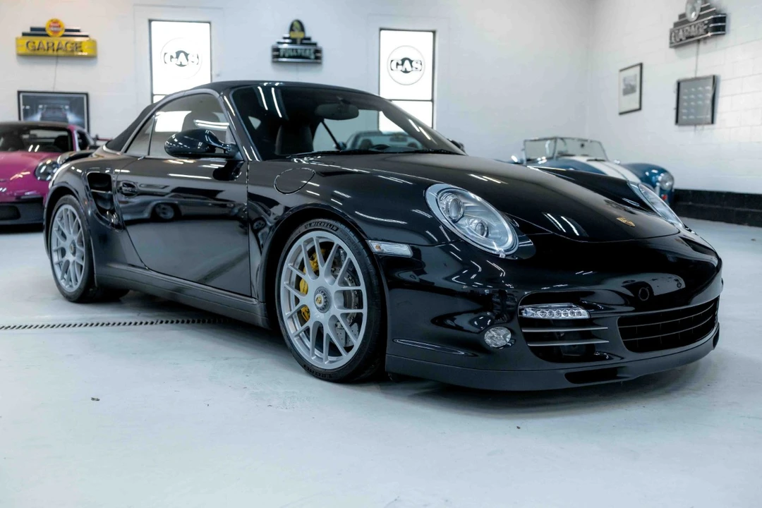 2011 Porsche 997 Turbo S - Image 15 of 31