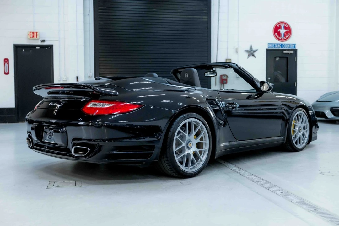 2011 Porsche 997 Turbo S - Image 8 of 31
