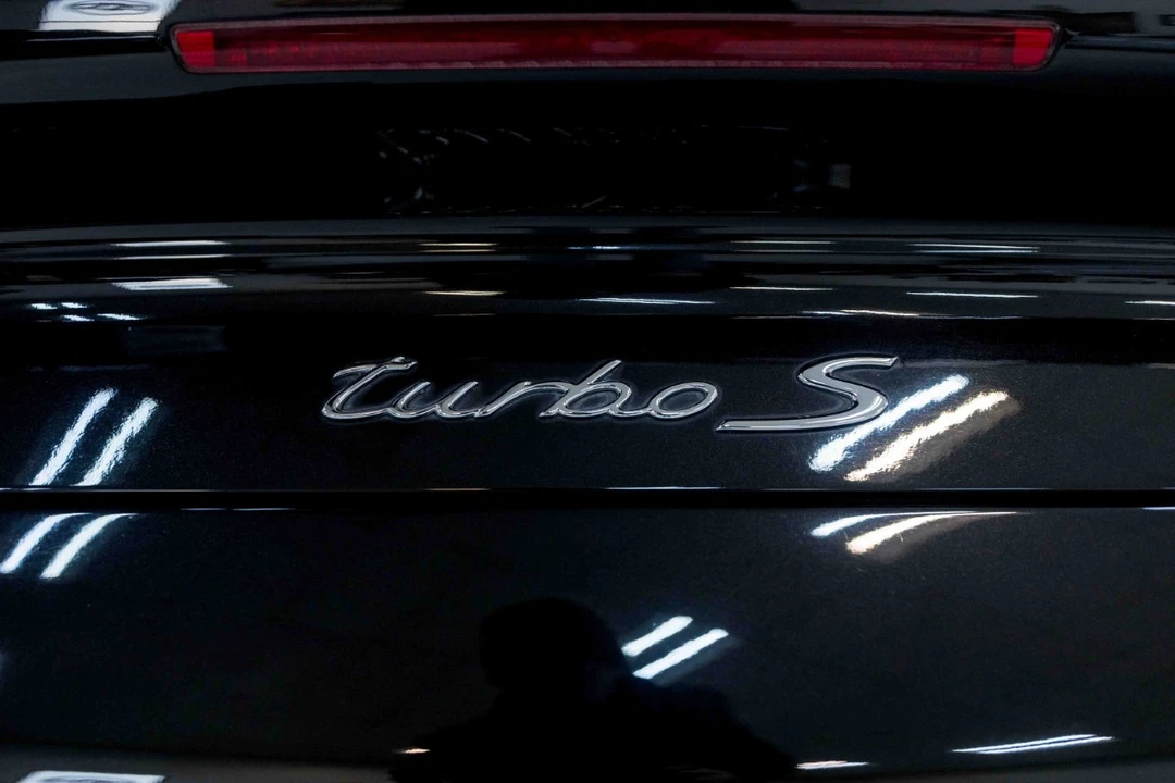 2011 Porsche 997 Turbo S - Image 26 of 31