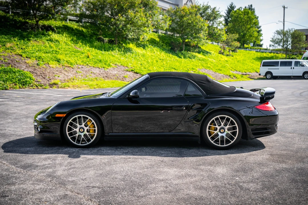 2011 Porsche 997 Turbo S - Image 9 of 31