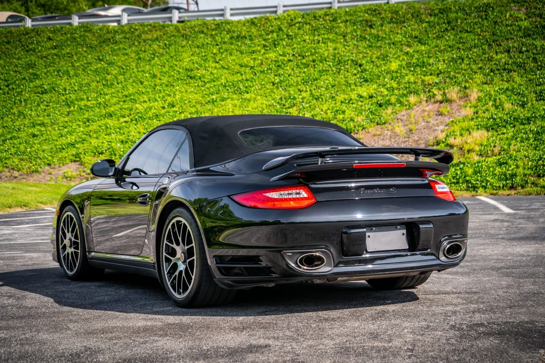 2011 Porsche 997 Turbo S - Image 10 of 31