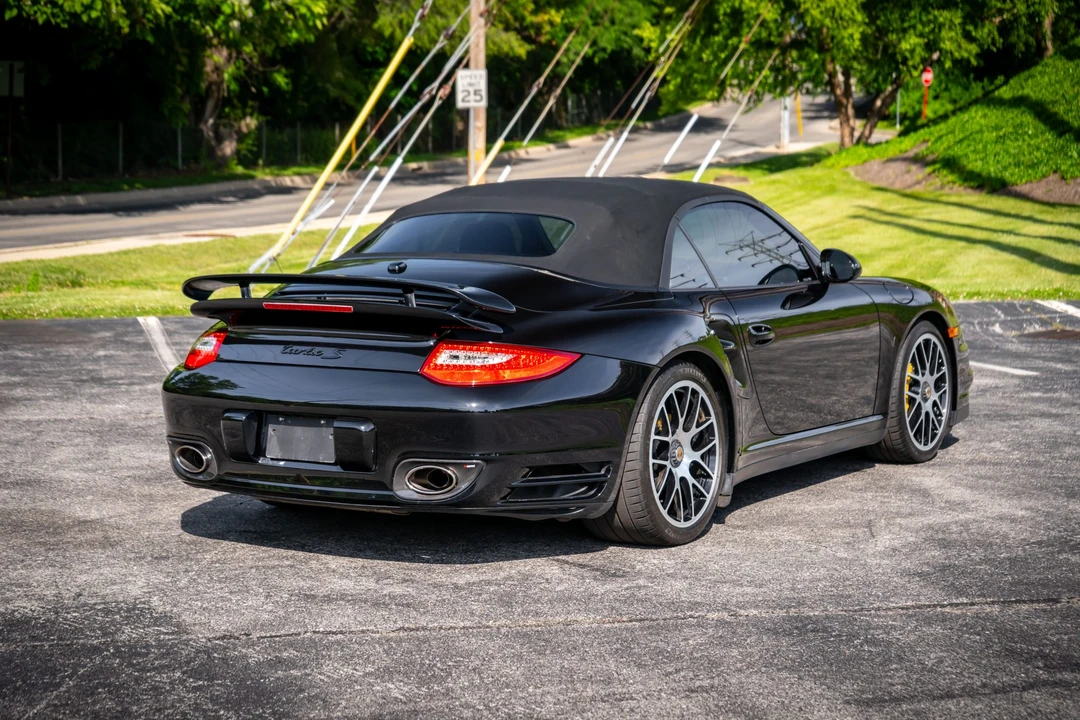 2011 Porsche 997 Turbo S - Image 14 of 31