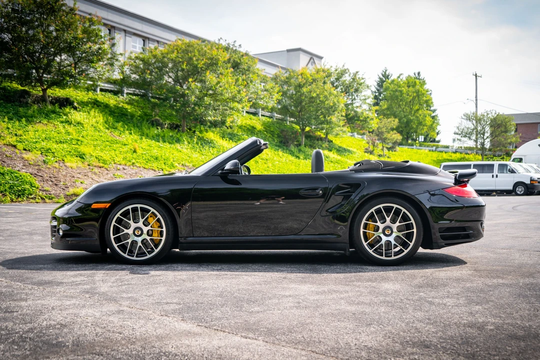2011 Porsche 997 Turbo S - Image 27 of 31