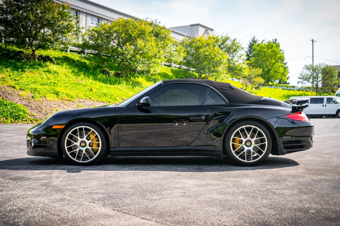 2011 Porsche 997 Turbo S - Image 8 of 31