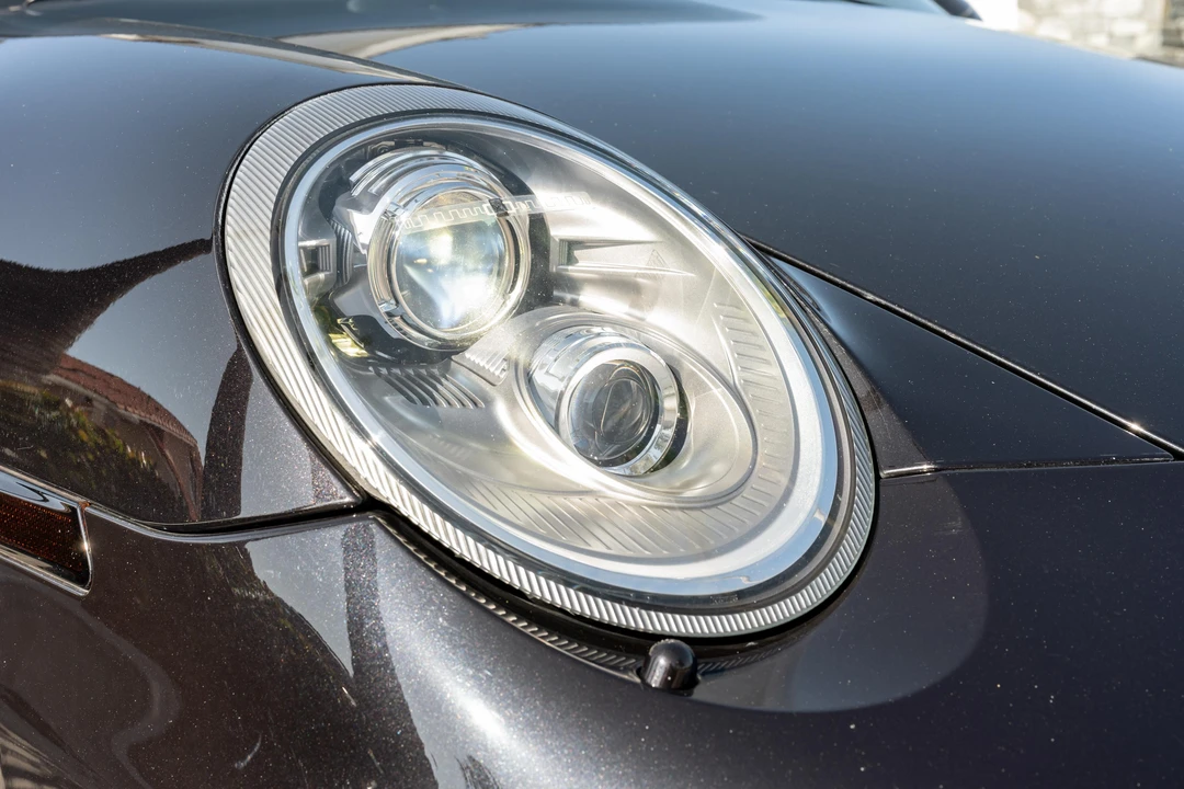 2011 Porsche 997 Turbo - Image 11 of 31