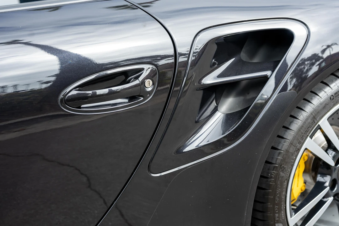 2011 Porsche 997 Turbo - Image 21 of 31