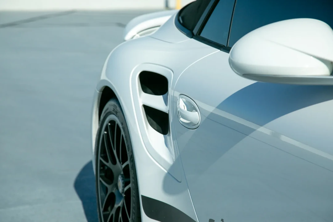 2011 Porsche 997 Turbo S - Image 19 of 31