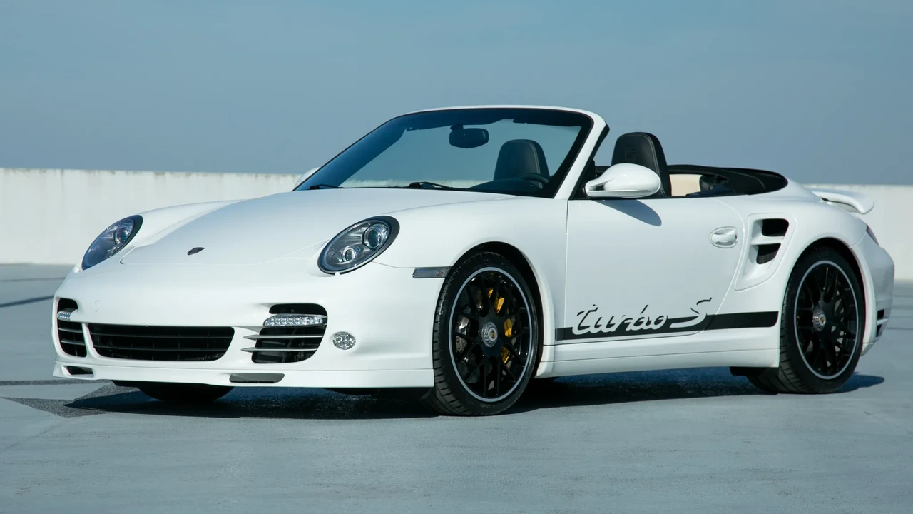 2011 Porsche 997 Turbo S - Image 9 of 31