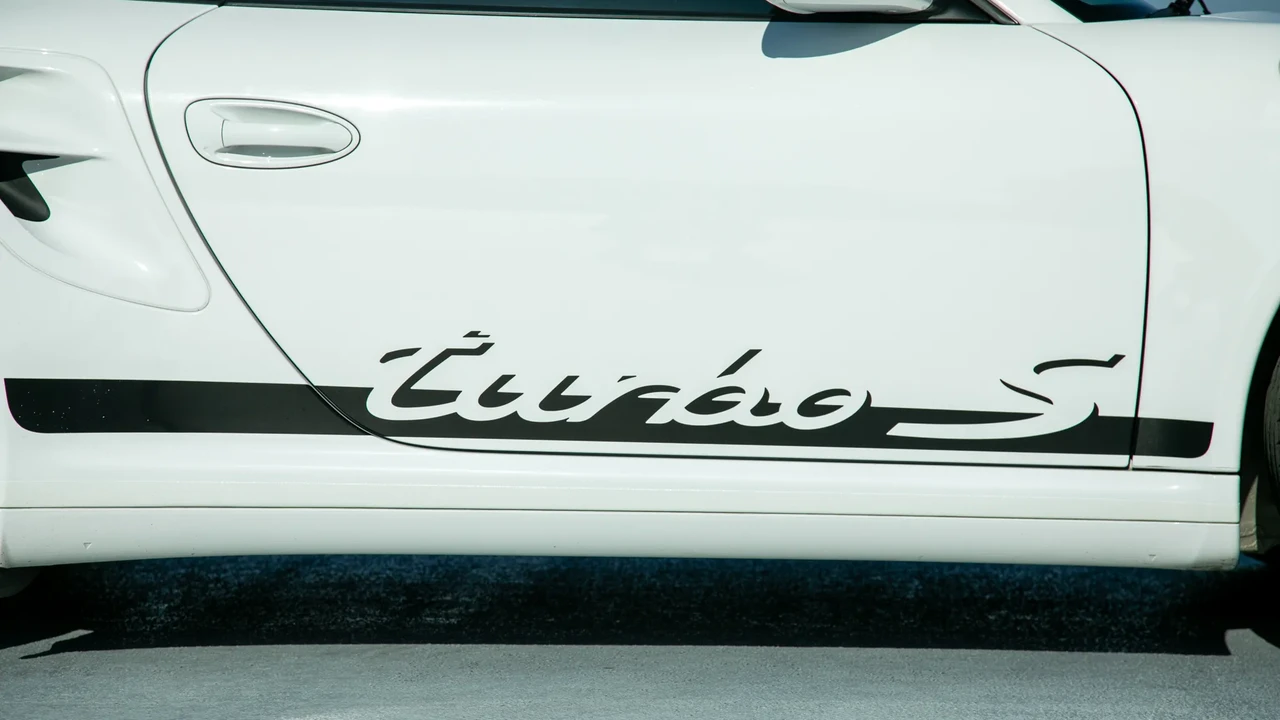2011 Porsche 997 Turbo S - Image 16 of 31