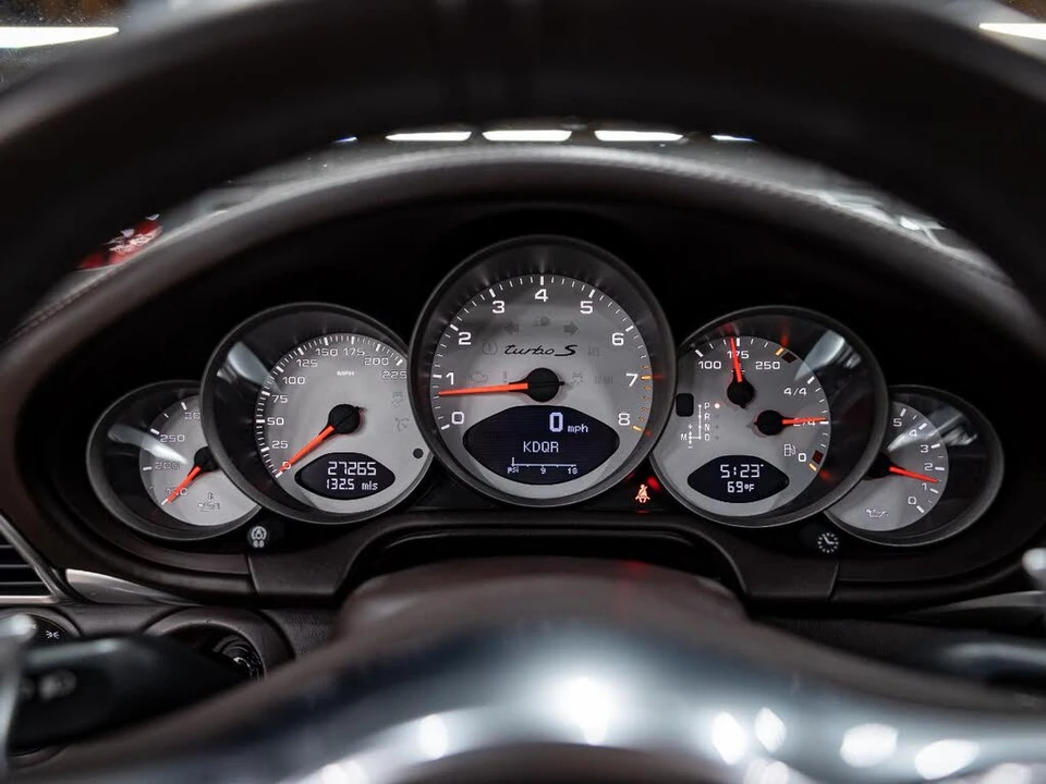 2011 Porsche 997 Turbo S - Image 9 of 31